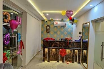 Red Fort Hotel Gulberg