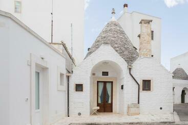 Жильё для туристов Trullo Nobile   Dimore Nel Tempo