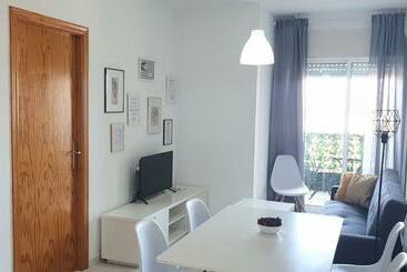 관광객 아파트 097 Apartamento En El Centro Con Wifi Y Balcón