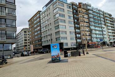 Жильё для туристов Cosy Studio In Middelkerke At The Seaside