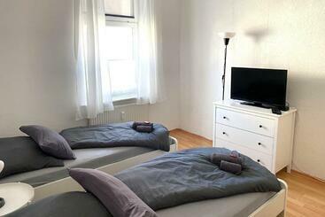 Жильё для туристов Cozy Apartments In Zwickau