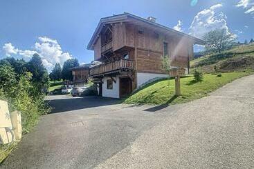 ツーリストアパートメント Chalet Combloux, 6 Pièces, 8 Personnes Fr 1 560 98