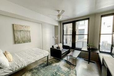 شقق خاصة سياحية Sleepover Downtown Springfield Studio Apartments