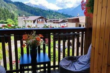 شقق خاصة سياحية La Casa Di Suri