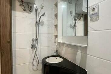 شقق خاصة سياحية Precious Angel Apartment Sky House Bsd