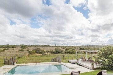 バンガロー Hlosi Game Lodge   Amakhala Game Reserve