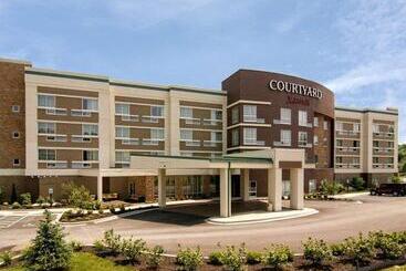 فندق Courtyard By Marriott Bridgeport Clarksburg
