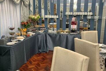 فندق Dersley Manor