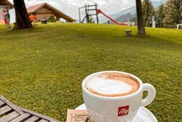 هتل Guesthouse Smogavc