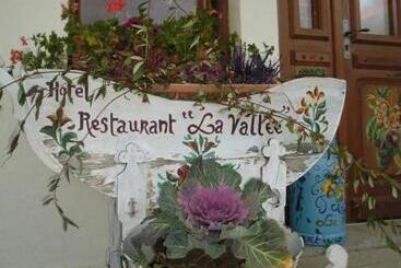 هتل Hôtel La Vallée