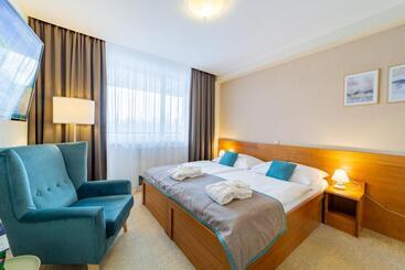 فندق Kontakt Wellness