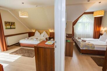 בית מלון כפרי Pávai