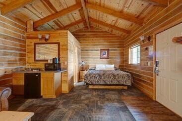 בית מלון כפרי Rock Crest Lodge And Cabins