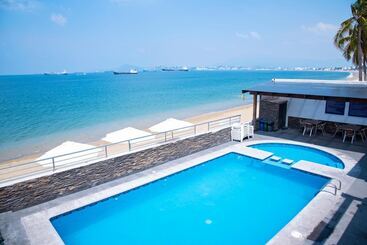 فندق Star Manzanillo