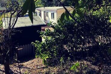 Жильё для туристов Heerlijk Bos Chalet Met Ongekende Rust En Vrijheid