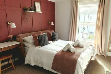 游客公寓 Seaside House Close To Harbour & Beach