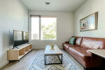 דירות לתיירים Sleepover 1bd 1ba Downtown Bowling Green Apartments