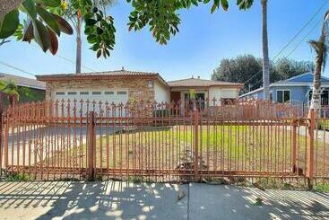 관광객 아파트 Warm & Welcoming Newly Renovated 3br Home/lg Yard