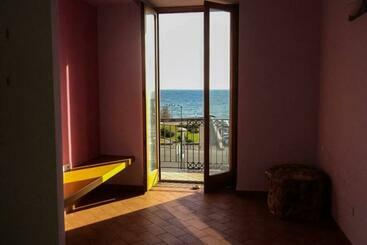 דירות לתיירים Beautiful And Cozy Seaview Residence