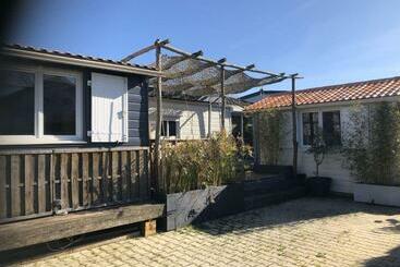 ツーリストアパートメント Chalet 47m2 Dans Prl Linge Fourni