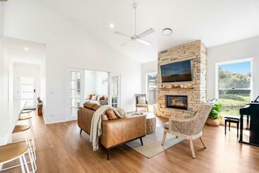 דירות לתיירים Hutley House