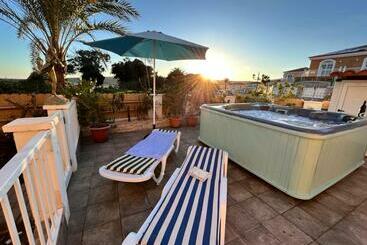شقق خاصة سياحية Villa Vistalegre Mar Y Golf