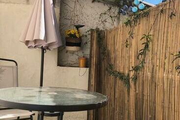 Жильё для туристов Studio Terrasse Clémentine