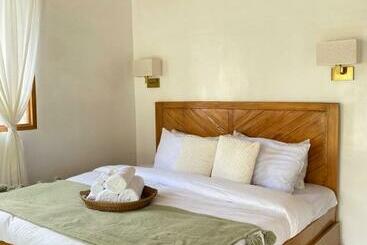 דירות לתיירים The Browns Casita