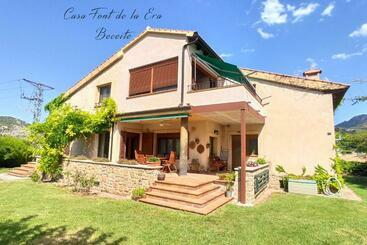 شقق خاصة سياحية Casa Font De La Era