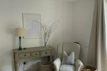 شقق خاصة سياحية Shakespeare’s Nest