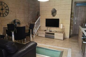 Жильё для туристов Two Gate Town House