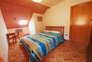 游客公寓 Alloggio Matrimoniale Vicino Asiago