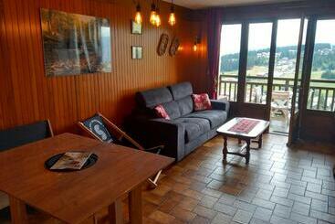 דירות לתיירים Appartement Chalet En Plein Centre Des Saisies
