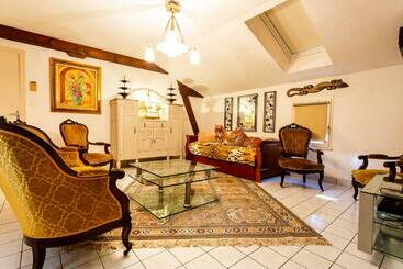 Жильё для туристов Coucher De Lune