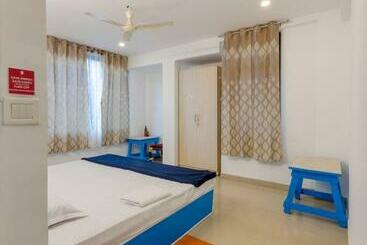 游客公寓 Cozy Blue Nook Classy 2bhk In The Heart Of Mysuru