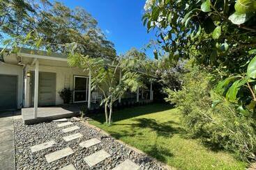 Жильё для туристов Elizabeth Beach Guest House