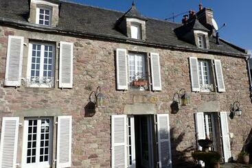 شقق خاصة سياحية La Capitainerie, La Plage à 5 Minutes à Pied !