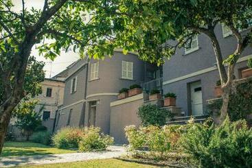 Жильё для туристов La Magnolia B&b And Apartments