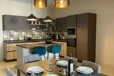 Жильё для туристов Sea View Apartment In Marsalforn