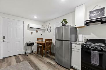 游客公寓 The Laurel Lounge   Apt 1