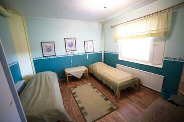 ツーリストアパートメント Apartment For 3