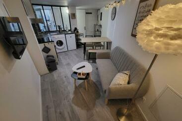 ツーリストアパートメント Superbe Appartement T2 Centre Historique