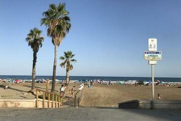 ツーリストアパートメント Apartamento Arenal, Primera Línea, Mejor Playa