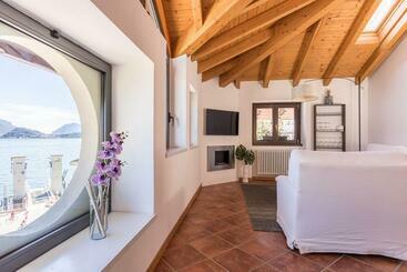 شقق خاصة سياحية Apartment Tamara Suite   Menaggio