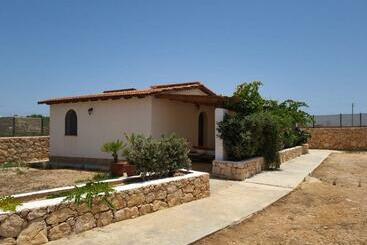 דירות לתיירים Casetta Rustica