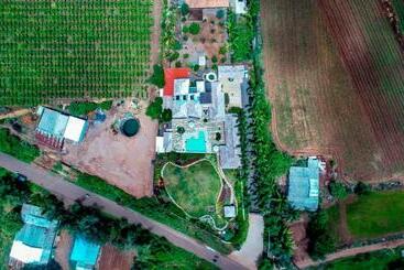 شقق خاصة سياحية Castle Vintage Villagehouse 6bhk