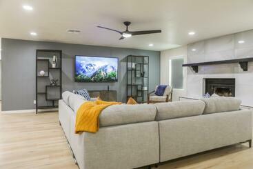 شقق خاصة سياحية Cozy House W Putting Green Mtn Views Bbq