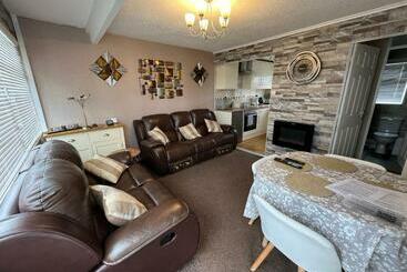 관광객 아파트 Lazy Dayz, Chalet 179, Hemsby   Two Bed Chalet, Sleeps 4, Pet Free, Close To Beach