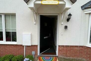 דירות לתיירים Spacious & Stylish 4 Bed House With Hot Tub In Prime Location