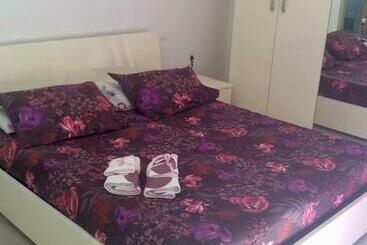 דירות לתיירים Perla Bianca